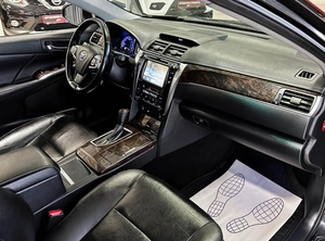 Седан Toyota Camry 2015 года, 1997000 рублей, Красноярск