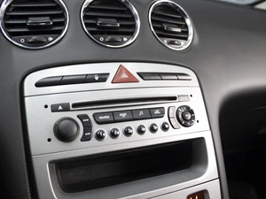 Хетчбэк Peugeot 308 2010 года, 460000 рублей, Омск