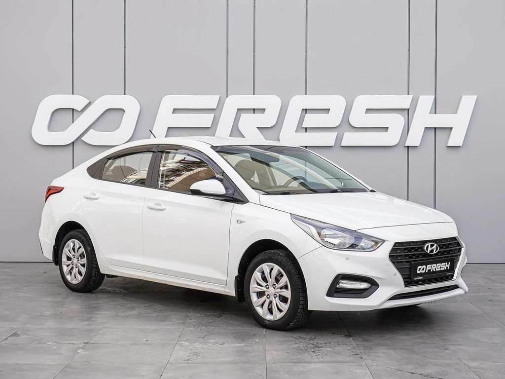 Седан Hyundai Solaris 2017 года, 1320000 рублей, Краснодар