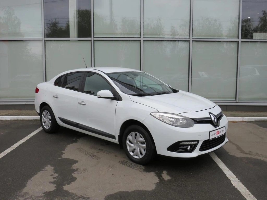 Седан Renault Fluence 2014 года, 1060000 рублей, Брянск
