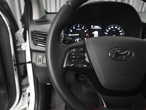 Седан Hyundai Solaris 2020 года, 1799000 рублей, Ставрополь