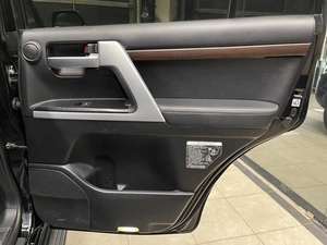 Внедорожник Toyota Land Cruiser 2019 года, 5000000 рублей, Красноярск