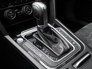 Седан Volkswagen Passat 2017 года, 2370000 рублей, Краснодар
