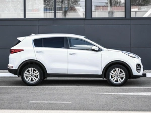 Внедорожник Kia Sportage 2017 года, 1799000 рублей, Кирилловка