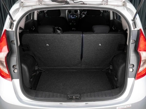 Хетчбэк Nissan Note 2013 года, 949000 рублей, Тюмень