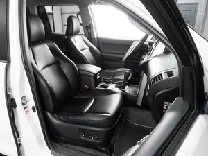 Внедорожник Toyota Land Cruiser Prado 2010 года, 3049000 рублей, Тюмень