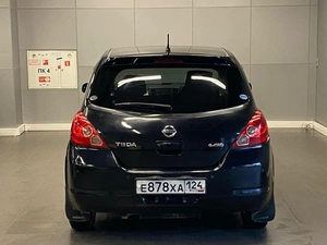 Хетчбэк Nissan Tiida 2005 года, 497000 рублей, Красноярск