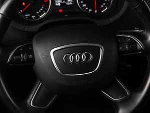 Седан Audi A3 2016 года, 1689000 рублей, Тюмень