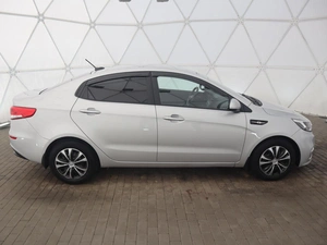 Седан Kia Rio 2017 года, 1480000 рублей, Курск