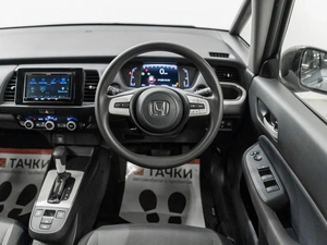 Хетчбэк Honda Fit 2020 года, 1330000 рублей, Красноярск