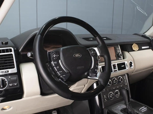 Внедорожник Land Rover Range Rover 2010 года, 2210000 рублей, Омск