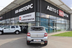Седан Renault Logan 2022 года, 1320000 рублей, Мирное