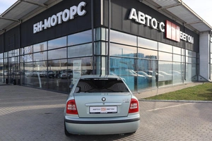 Хэтчбек Skoda Octavia 2009 года, 630000 рублей, Мирное