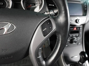 Седан Hyundai Elantra 2015 года, 1579000 рублей, Воронеж