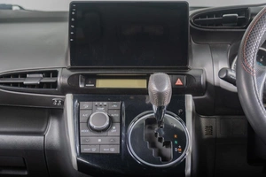 Минивэн Toyota Wish 2011 года, 1379000 рублей, Томск