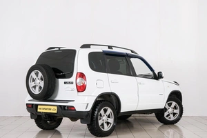 Внедорожник Chevrolet Niva 2015 года, 629000 рублей, Красноярск