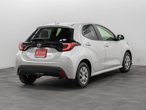 Хетчбэк Toyota Yaris 2020 года, 1270000 рублей, Красноярск