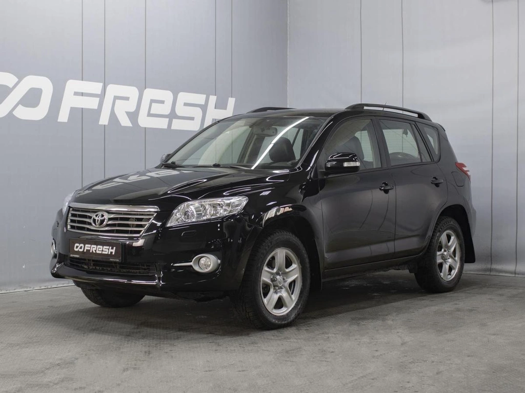 Внедорожник Toyota RAV4 2010 года, 1360000 рублей, Омск