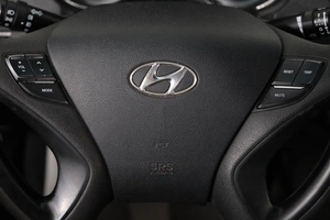 Седан Hyundai Sonata 2012 года, 789000 рублей, Омск