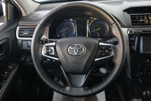 Седан Toyota Camry 2016 года, 1729000 рублей, Омск