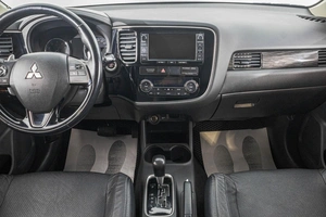 Внедорожник Mitsubishi Outlander 2015 года, 2489000 рублей, Барнаул