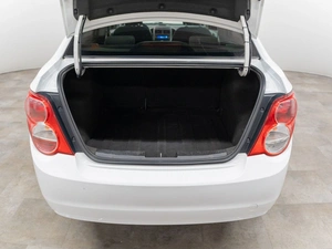 Седан Chevrolet Aveo 2013 года, 680000 рублей, Красноярск