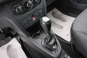 Хетчбэк Renault Sandero 2018 года, 899000 рублей, Красноярск