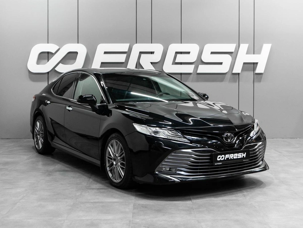 Седан Toyota Camry 2018 года, 2749000 рублей, Тюмень