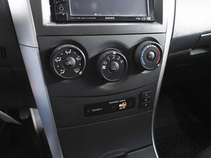 Седан Toyota Corolla 2011 года, 970000 рублей, Ростов-на-Дону