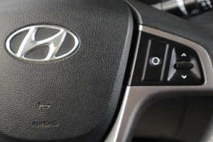 Седан Hyundai Solaris 2015 года, 949000 рублей, Тюмень