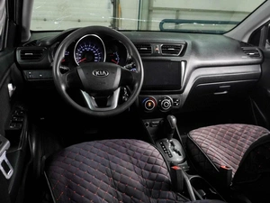 Седан Kia Rio 2013 года, 854000 рублей, Воронеж