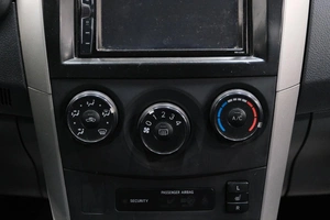 Седан Toyota Corolla 2008 года, 869000 рублей, Омск