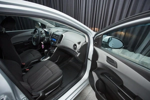 Седан Chevrolet Aveo 2013 года, 690000 рублей, Красноярск