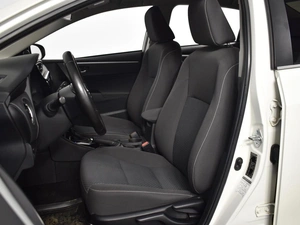 Седан Toyota Corolla 2017 года, 1647300 рублей, Казань