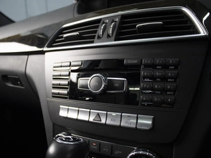 Седан Mercedes-benz C-класс 2012 года, 1800000 рублей, Омск