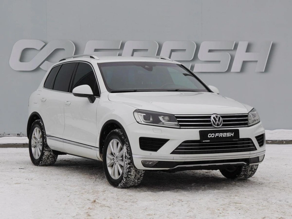 Внедорожник Volkswagen Touareg 2015 года, 2290000 рублей, Волгоград