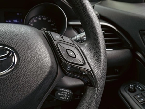 Внедорожник Toyota C-HR 2018 года, 1998000 рублей, Краснодар