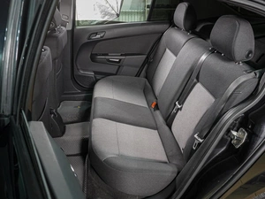 Седан Opel Astra 2012 года, 879000 рублей, Воронеж