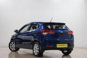 Хетчбэк Kia Rio 2015 года, 1049000 рублей, Новокузнецк
