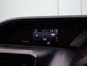 Минивэн Toyota Noah 2015 года, 1739000 рублей, Большой Сочи