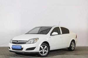 Седан Opel Astra 2012 года, 729000 рублей, Тюмень
