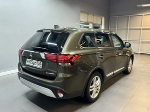 Внедорожник Mitsubishi Outlander 2020 года, 2147000 рублей, Красноярск