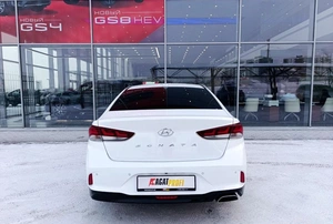 Седан Hyundai Sonata 2017 года, 1890000 рублей, Солонцы