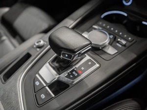 Седан Audi A4 2017 года, 1945000 рублей, Красноярск