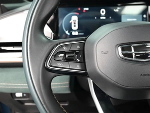 Внедорожник Geely Monjaro 2023 года, 3398000 рублей, Ставрополь