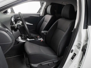 Седан Toyota Corolla 2011 года, 1049000 рублей, Тюмень