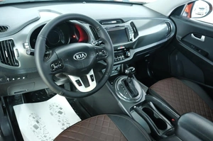 Внедорожник Kia Sportage 2013 года, 1299000 рублей, Омск