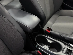 Внедорожник Toyota Corolla Cross 2022 года, 2629000 рублей, Красноярск