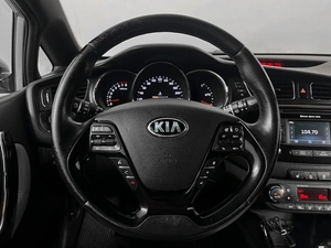 Хетчбэк Kia Ceed 2014 года, 989900 рублей, Казань
