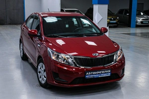 Хетчбэк Kia Rio 2013 года, 908000 рублей, Солонцы